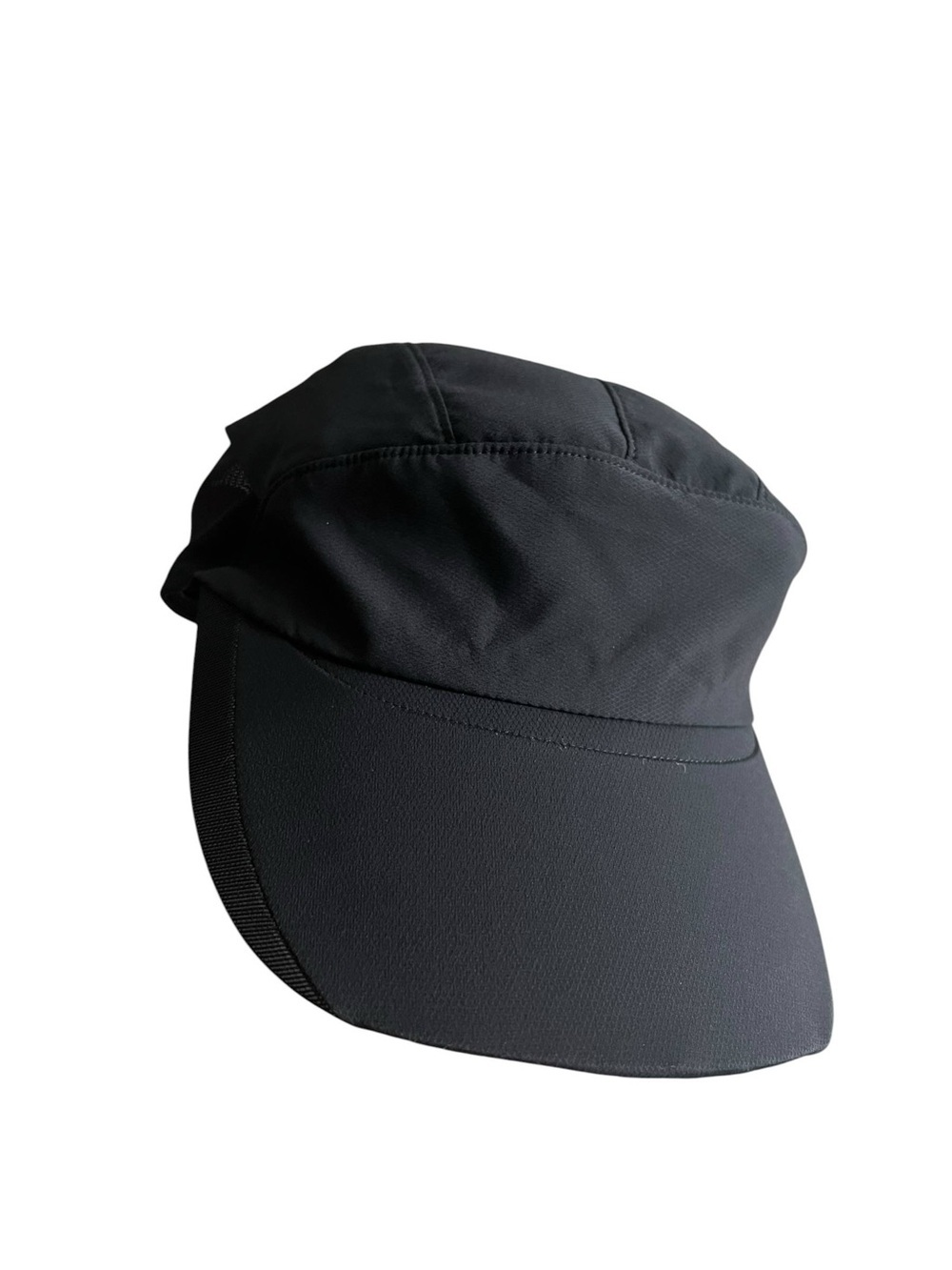 Lululemon Lightweight Mesh Panel Running Hat (42)